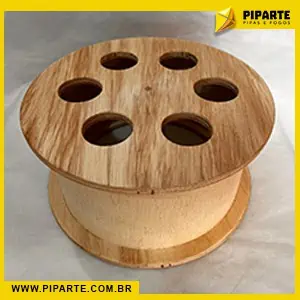 pipas, fogos, raias, foguete, rojão, fumaça, candelas, carretilhas, bombas, fitas, latas, linhas, porta linhas, tiros, tortas, seda